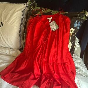 H&M NWT size XS red dress